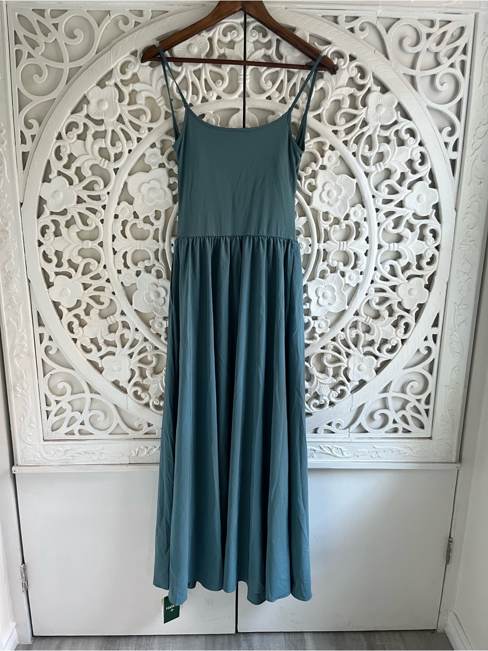Halara Breezeful Pocket Flowy Flare Maxi Dress Stone Blue NWT XS - Picture 4 of 9